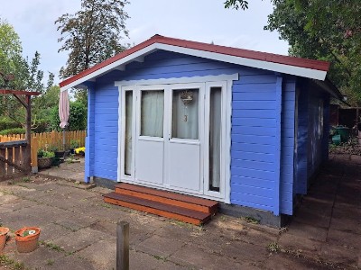 Renoviertes Gartenhaus